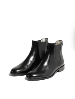 Shop Ines de la Fressange Paris Black leather Chelsea boots