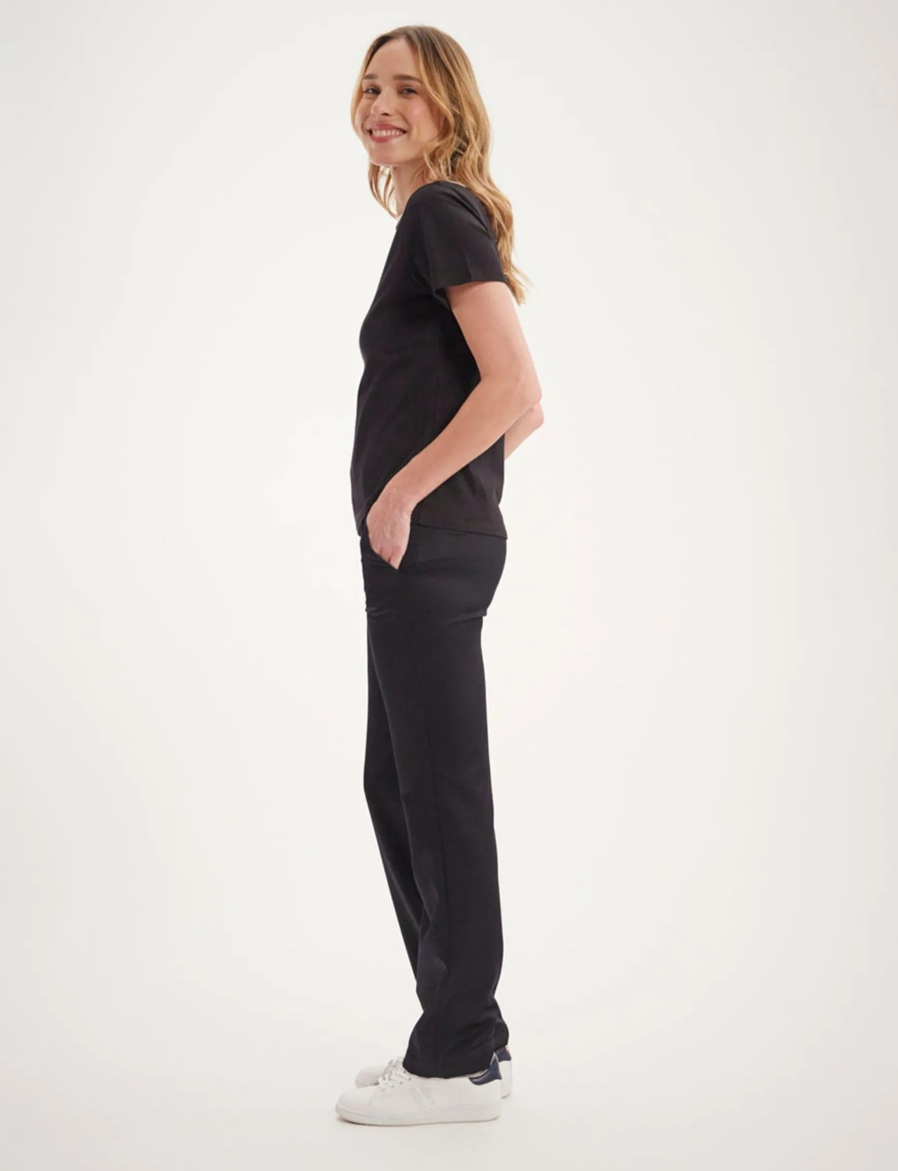 Hot Ines de la Fressange Paris Black Oscar T-shirt