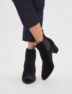 New Ines de la Fressange Paris Chelsea boots with heels, black velvet