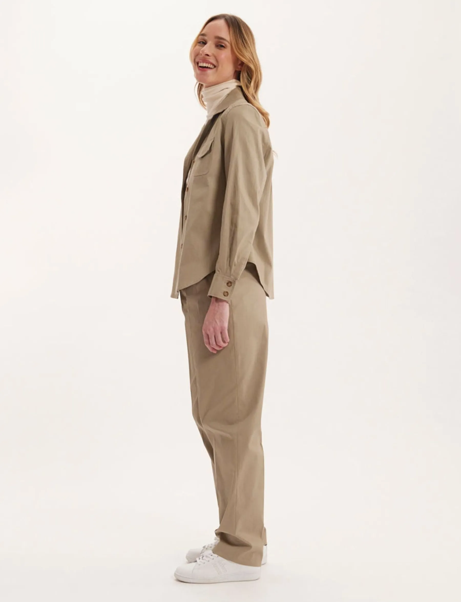 Fashion Ines de la Fressange Paris Evana beige shirt