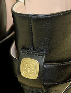 Best Ines de la Fressange Paris Flat black leather ankle boot